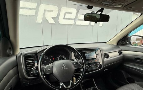 Mitsubishi Outlander III рестайлинг 3, 2015 год, 1 550 000 рублей, 6 фотография