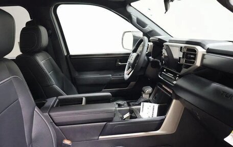 Toyota Tundra, 2025 год, 8 770 000 рублей, 15 фотография