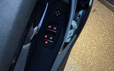 BMW 3 серия, 2017 год, 2 700 000 рублей, 16 фотография