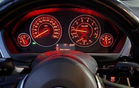 BMW 3 серия, 2017 год, 2 700 000 рублей, 14 фотография