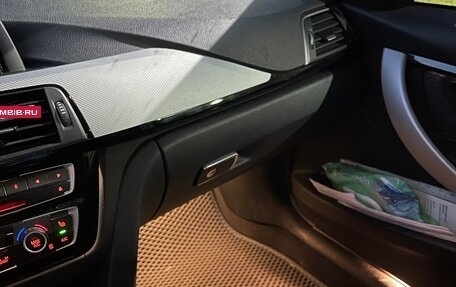 BMW 3 серия, 2017 год, 2 700 000 рублей, 15 фотография