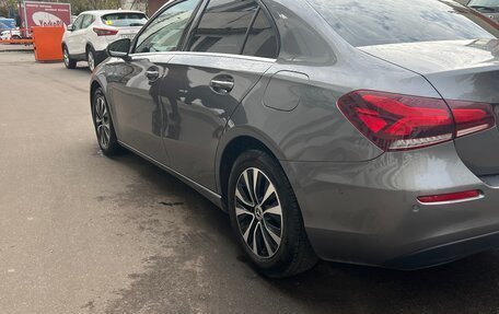 Mercedes-Benz A-Класс, 2019 год, 2 290 000 рублей, 4 фотография