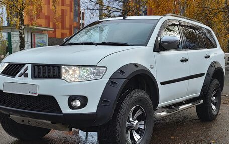 Mitsubishi Pajero Sport II рестайлинг, 2011 год, 1 180 000 рублей, 3 фотография