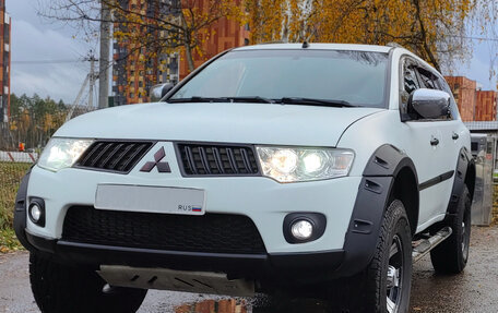 Mitsubishi Pajero Sport II рестайлинг, 2011 год, 1 180 000 рублей, 2 фотография