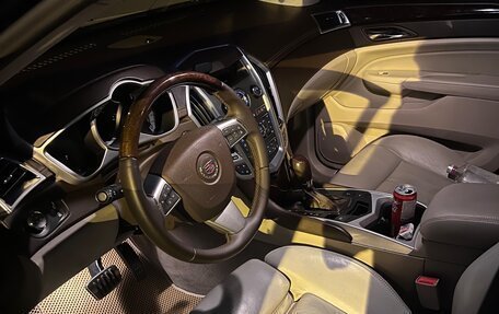 Cadillac SRX II рестайлинг, 2010 год, 1 050 000 рублей, 7 фотография