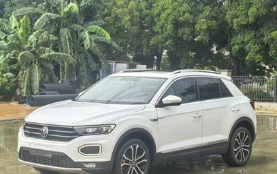 Volkswagen T-Roc I, 2021 год, 1 750 000 рублей, 1 фотография