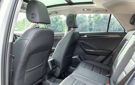 Volkswagen T-Roc I, 2021 год, 1 750 000 рублей, 11 фотография