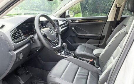 Volkswagen T-Roc I, 2021 год, 1 750 000 рублей, 14 фотография