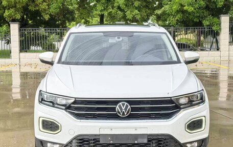 Volkswagen T-Roc I, 2021 год, 1 750 000 рублей, 6 фотография