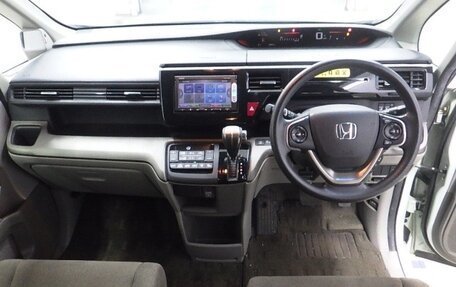 Honda Stepwgn IV, 2015 год, 1 330 000 рублей, 5 фотография