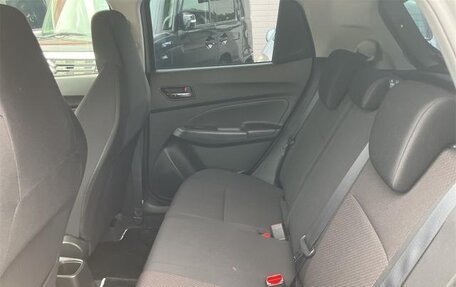 Suzuki Swift V, 2022 год, 1 170 000 рублей, 13 фотография