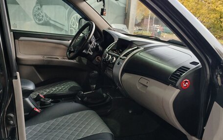 Mitsubishi Pajero Sport II рестайлинг, 2012 год, 1 450 000 рублей, 7 фотография