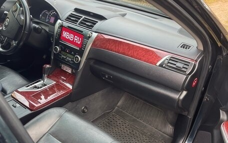 Toyota Camry, 2013 год, 1 550 000 рублей, 10 фотография