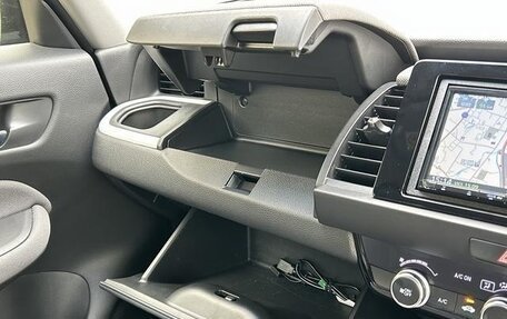 Honda Fit, 2021 год, 1 175 000 рублей, 28 фотография