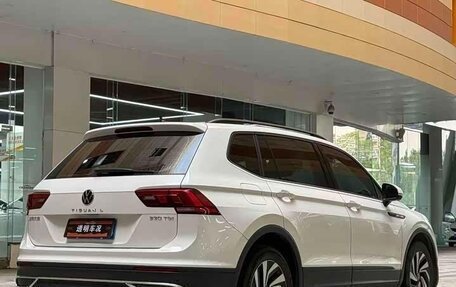 Volkswagen Tiguan II, 2022 год, 1 822 277 рублей, 7 фотография