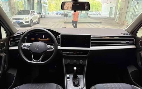 Volkswagen Tiguan II, 2022 год, 1 822 277 рублей, 11 фотография