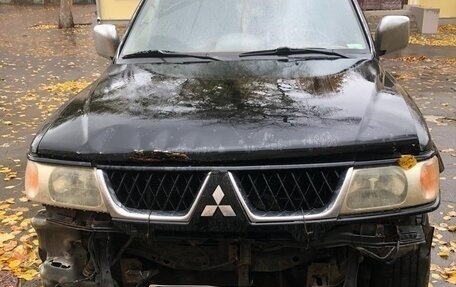 Mitsubishi Pajero Sport II рестайлинг, 2004 год, 530 000 рублей, 2 фотография