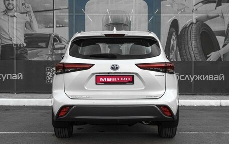 Toyota Highlander, 2022 год, 6 089 000 рублей, 4 фотография