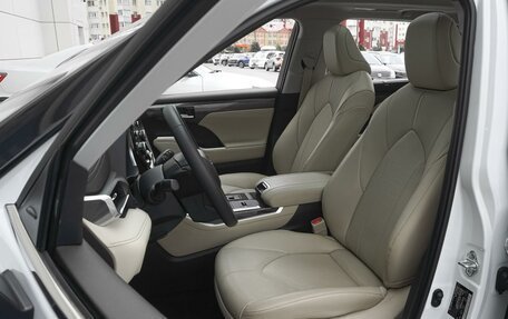 Toyota Highlander, 2022 год, 6 089 000 рублей, 11 фотография