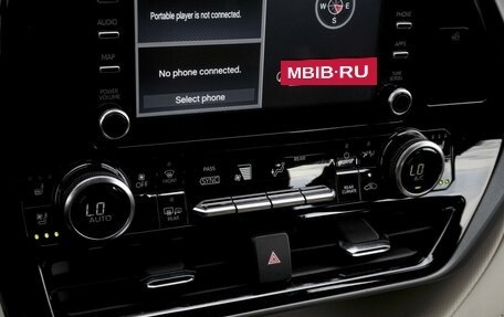 Toyota Highlander, 2022 год, 6 089 000 рублей, 14 фотография