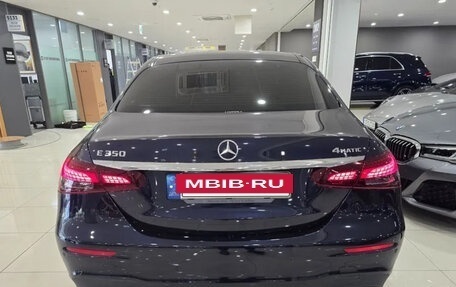 Mercedes-Benz E-Класс, 2022 год, 3 405 000 рублей, 4 фотография