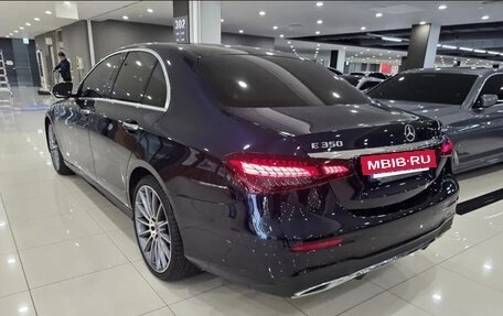 Mercedes-Benz E-Класс, 2022 год, 3 405 000 рублей, 2 фотография