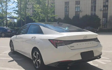 Hyundai Elantra, 2023 год, 1 050 000 рублей, 15 фотография