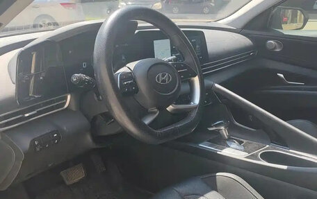 Hyundai Elantra, 2023 год, 1 050 000 рублей, 5 фотография