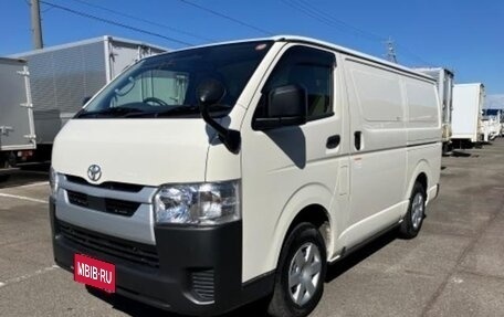 Toyota HiAce H200, 2024 год, 5 200 000 рублей, 1 фотография