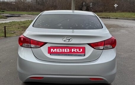 Hyundai Elantra V, 2011 год, 850 000 рублей, 5 фотография
