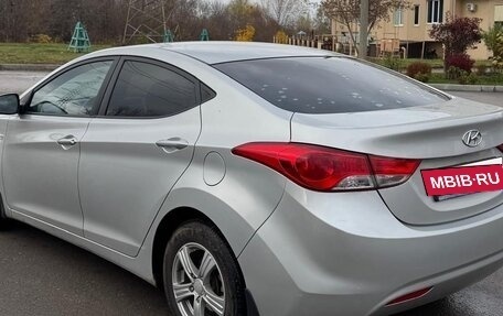 Hyundai Elantra V, 2011 год, 850 000 рублей, 6 фотография
