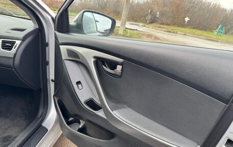 Hyundai Elantra V, 2011 год, 850 000 рублей, 7 фотография