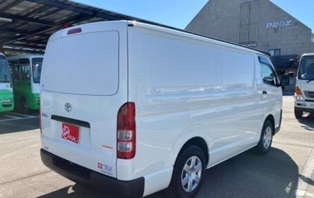 Toyota HiAce H200, 2024 год, 5 200 000 рублей, 2 фотография