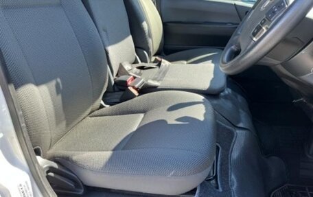 Toyota HiAce H200, 2024 год, 5 200 000 рублей, 34 фотография