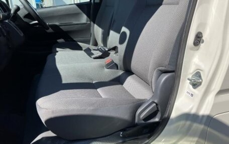 Toyota HiAce H200, 2024 год, 5 200 000 рублей, 39 фотография