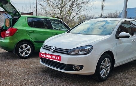 Volkswagen Golf VI, 2010 год, 1 100 000 рублей, 2 фотография