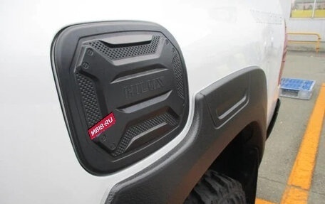 Toyota Hilux VIII, 2024 год, 4 650 000 рублей, 10 фотография