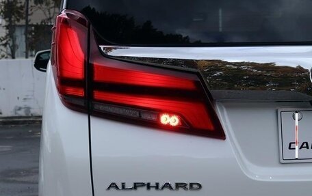 Toyota Alphard III, 2022 год, 4 190 222 рублей, 12 фотография