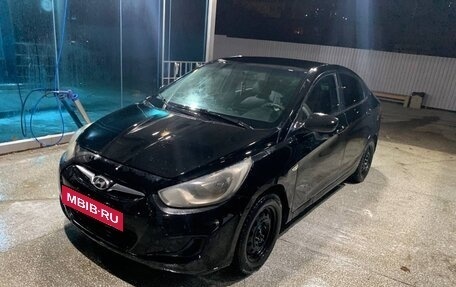 Hyundai Solaris II рестайлинг, 2013 год, 650 000 рублей, 5 фотография