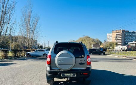 Chevrolet Niva I рестайлинг, 2018 год, 909 000 рублей, 7 фотография