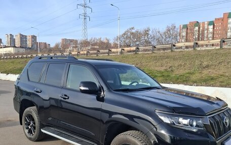 Toyota Land Cruiser Prado 150 рестайлинг 2, 2020 год, 6 850 000 рублей, 2 фотография