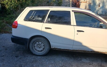 Nissan AD II, 2002 год, 230 000 рублей, 1 фотография