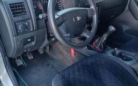 Hummer H3, 2008 год, 2 350 000 рублей, 12 фотография