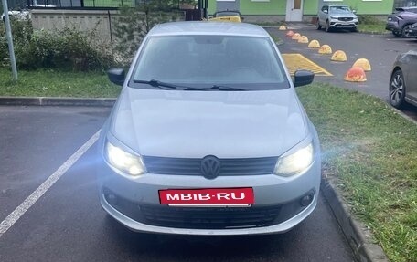 Volkswagen Polo VI (EU Market), 2014 год, 800 000 рублей, 18 фотография