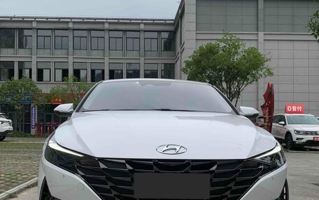 Hyundai Elantra, 2022 год, 1 510 000 рублей, 2 фотография