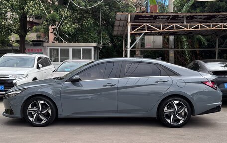 Hyundai Elantra, 2022 год, 1 530 000 рублей, 2 фотография