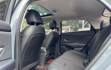 Hyundai Elantra, 2022 год, 1 530 000 рублей, 23 фотография