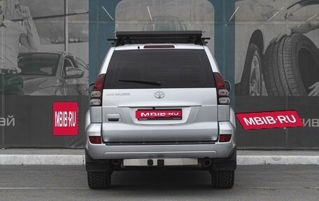 Toyota Land Cruiser Prado 120 рестайлинг, 2007 год, 2 399 000 рублей, 4 фотография