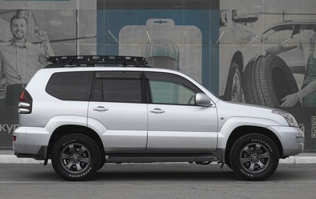 Toyota Land Cruiser Prado 120 рестайлинг, 2007 год, 2 399 000 рублей, 5 фотография