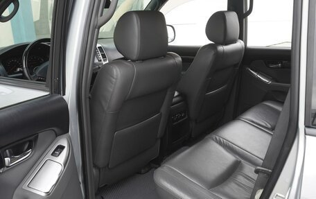 Toyota Land Cruiser Prado 120 рестайлинг, 2007 год, 2 399 000 рублей, 11 фотография